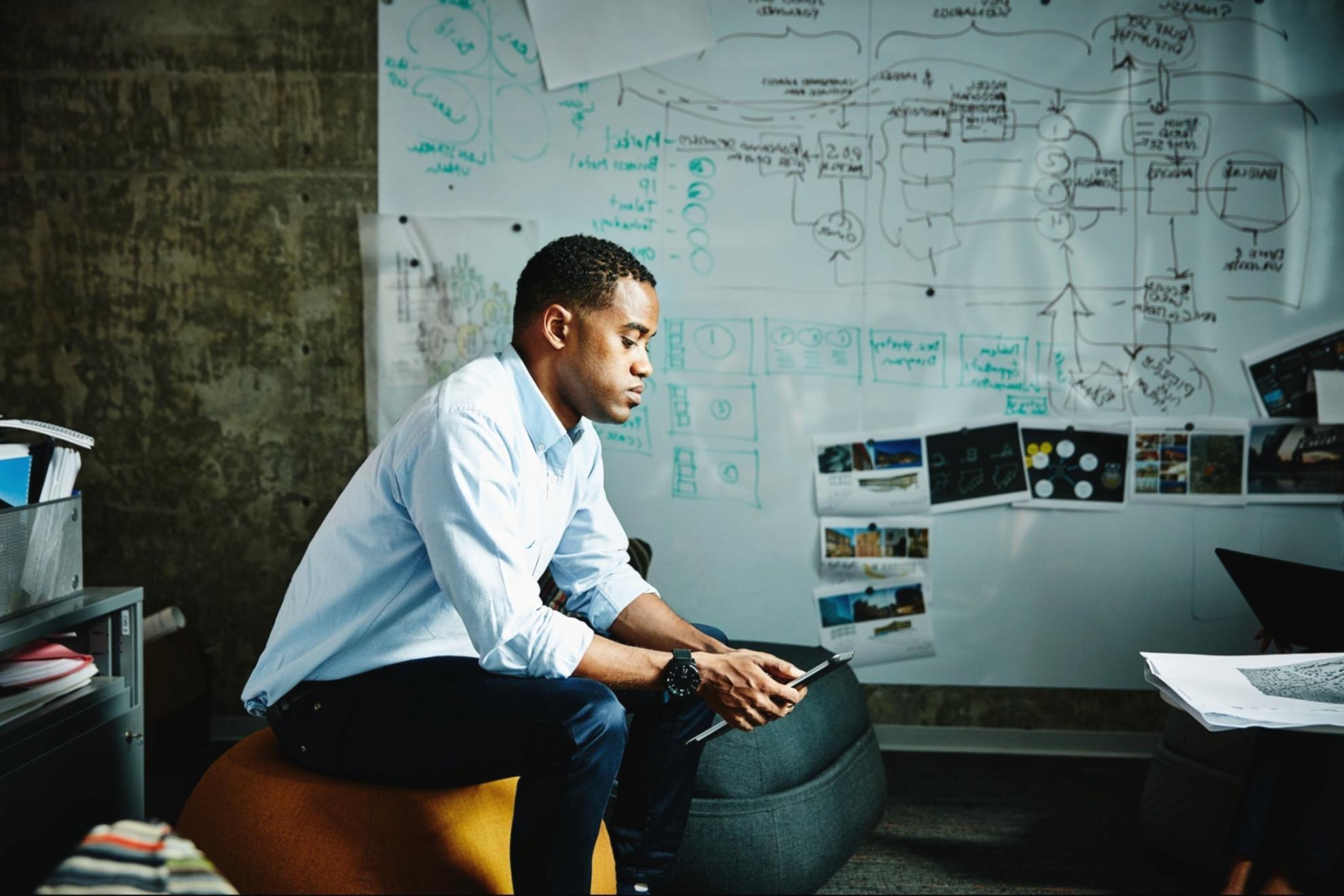 Sesión de trabajo SEO con análisis de resultados